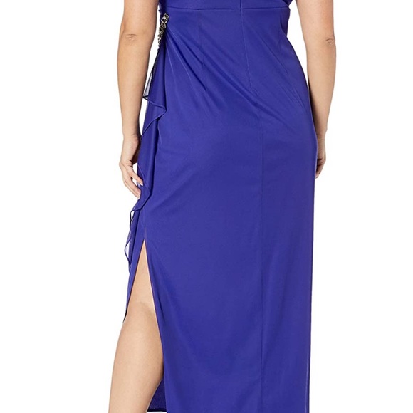 NEW Women’s plus size cold shoulder dress - Picture 3 of 3